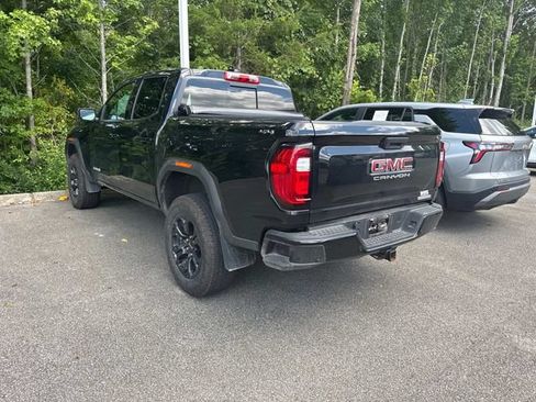 Used 2024 GMC Canyon Elevation w/ Convenience Package AWD/4WD image 11