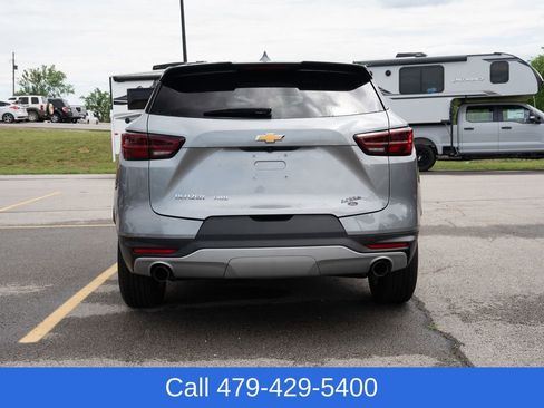 Used 2025 Chevrolet Blazer LT AWD/4WD image 5