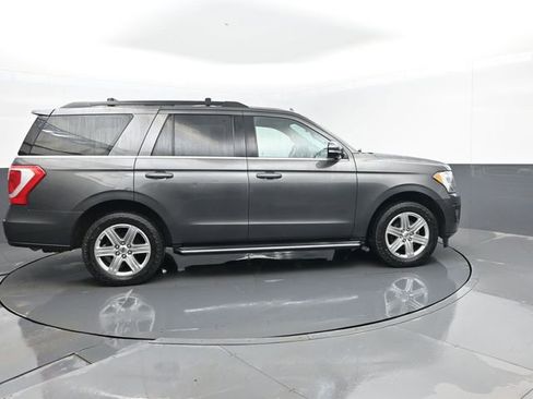 Used 2019 Ford Expedition XLT w/ Equipment Group 202A image 4
