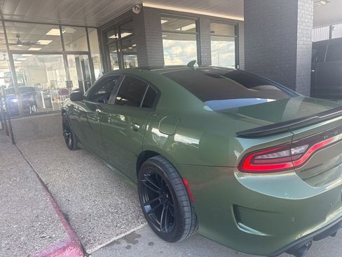 Used 2023 Dodge Charger R/T w/ Blacktop Package RWD image 2