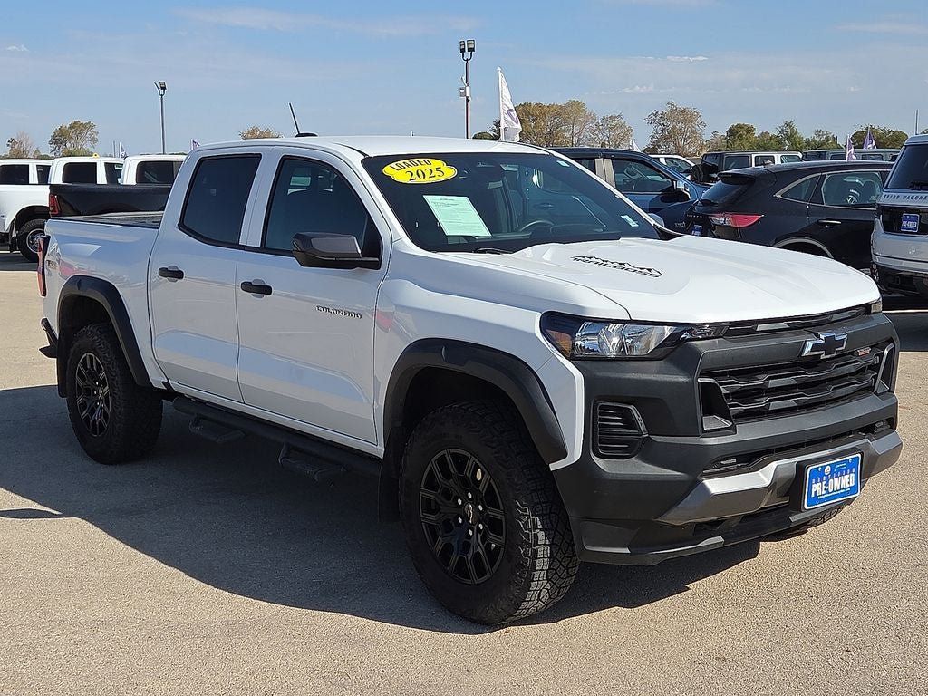 Used 2025 Chevrolet Colorado Trail Boss AWD/4WD image 7