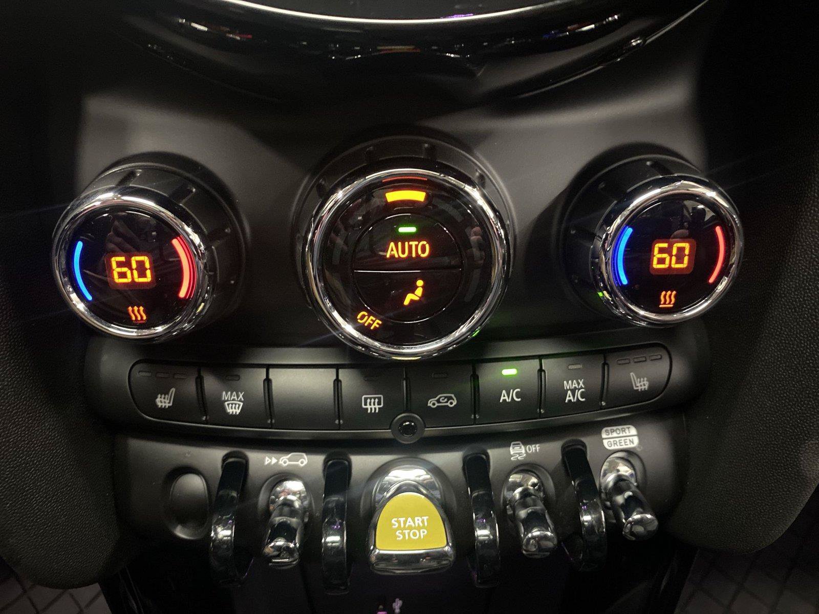 Used 2024 MINI Cooper SE FWD image 21