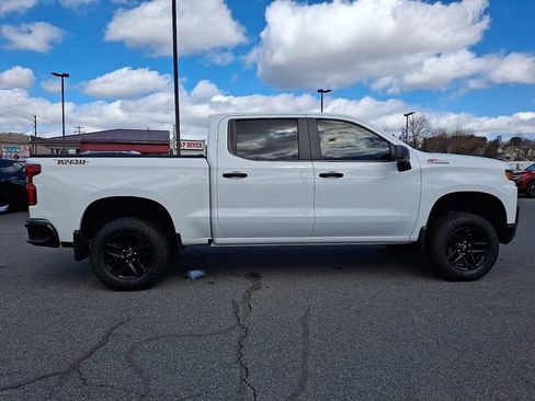 Used 2021 Chevrolet Silverado 1500 Custom Trail Boss w/ LPO, Dark Essentials Package image 7
