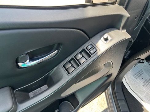 Used 2022 Nissan Frontier SV w/ Technology Package image 24