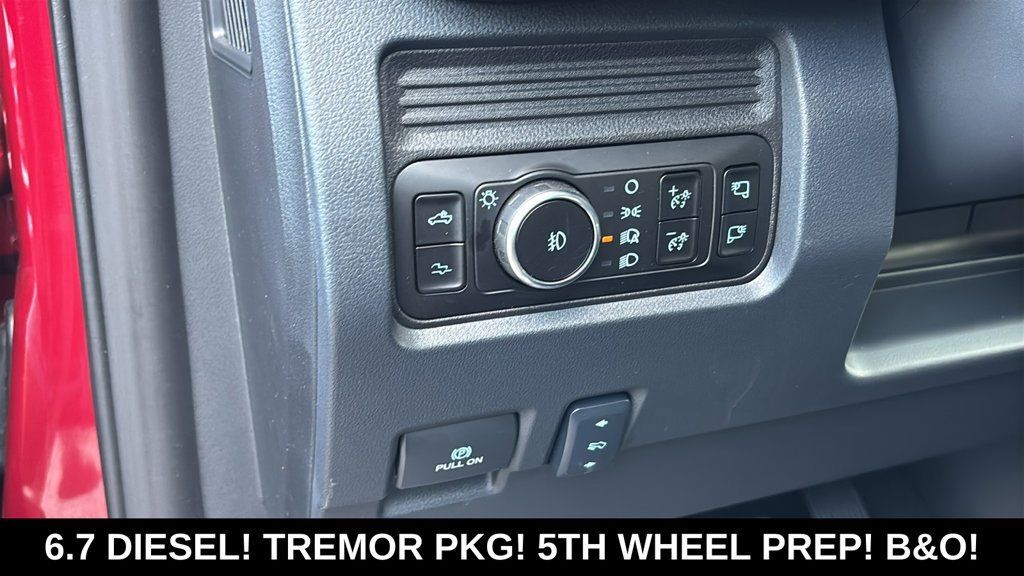 New 2026 Ford F250 Platinum w/ Tremor Off-Road Package AWD/4WD image 12