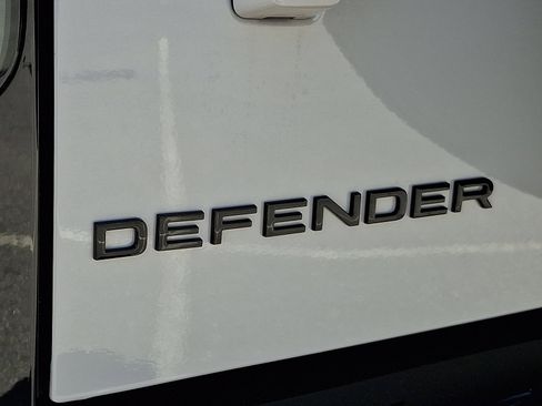 New 2026 Land Rover Defender 110 X-Dynamic SE AWD/4WD image 22