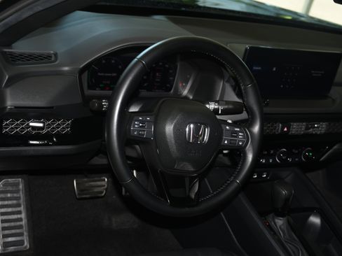 Used 2024 Honda Accord Sport image 9