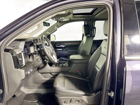Used 2025 GMC Sierra 1500 Denali w/ Technology Package AWD/4WD image 11