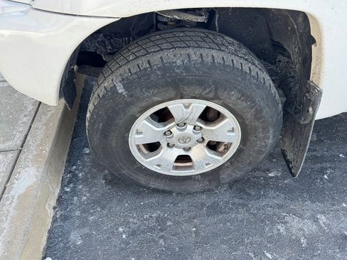 Used 2012 Toyota Tacoma Base image 7