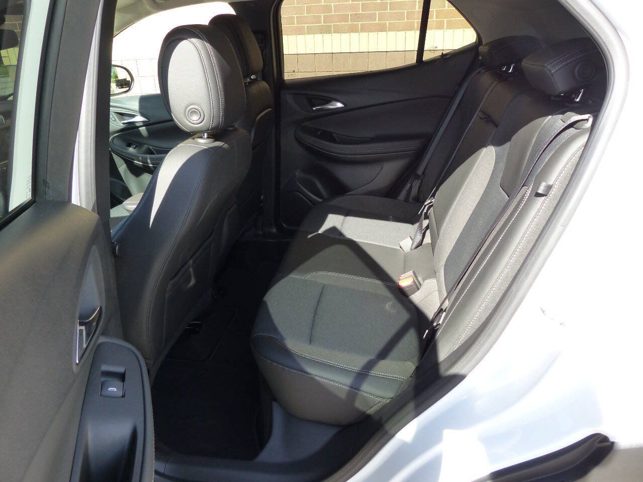 Used 2023 Buick Encore GX Select FWD image 34
