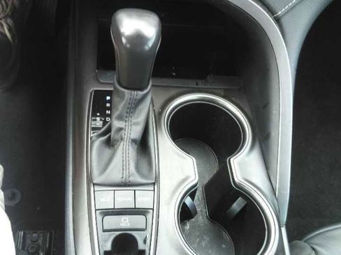 Used 2024 Toyota Camry XSE FWD image 12