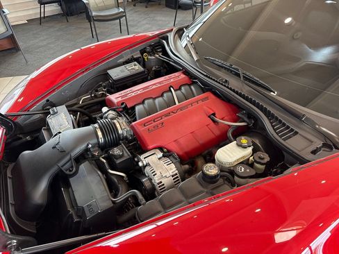 Used 2006 Chevrolet Corvette Z06 w/ Preferred Equipment Group RWD image 13