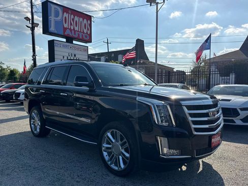 Used 2019 Cadillac Escalade 2WD image 4