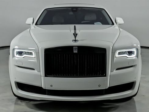 Used 2016 Rolls-Royce Ghost RWD image 5