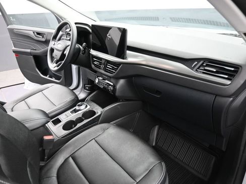 Used 2025 Ford Escape Active w/ Tech Pack #1 FWD image 16