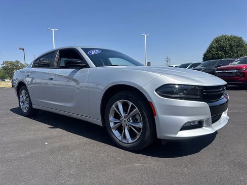 Used 2023 Dodge Charger SXT AWD/4WD image 11