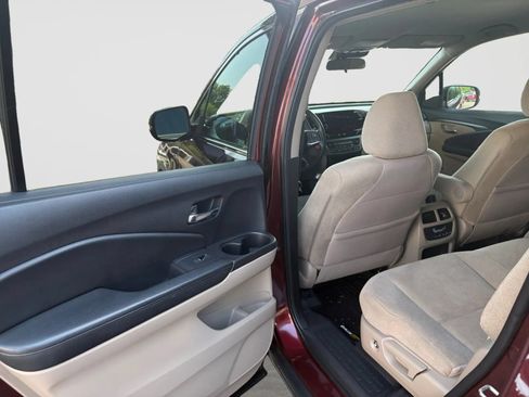 Used 2019 Honda Pilot EX image 14