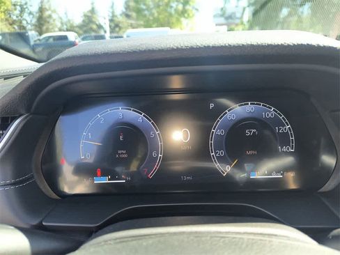 New 2025 Jeep Grand Cherokee Laredo X w/ Luxury Tech Group I image 15