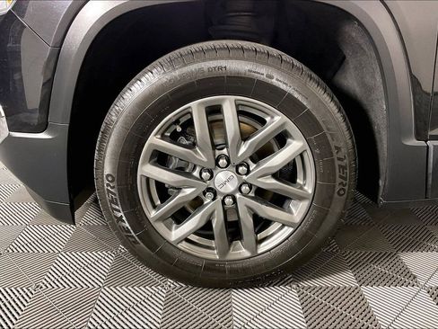 Used 2019 GMC Acadia SLT FWD image 11