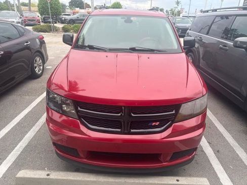 Used 2020 Dodge Journey SE w/ SE Popular Equipment Group FWD image 4
