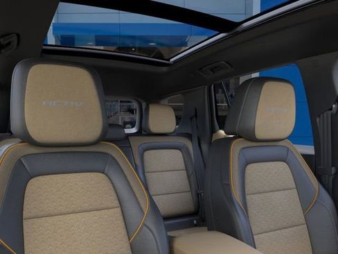 New 2026 Chevrolet Equinox ACTIV image 24