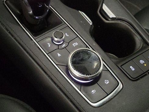 Certified 2024 Cadillac XT4 Sport FWD image 28