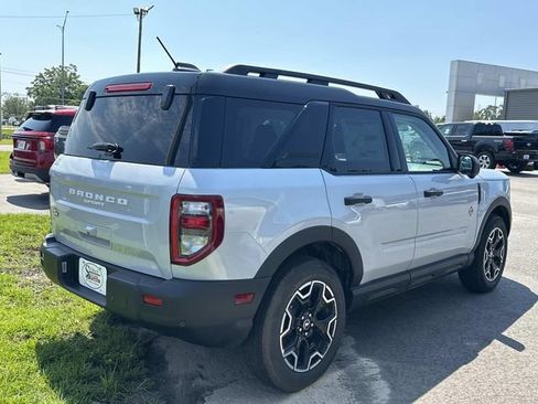 New 2026 Ford Bronco Sport Outer Banks w/ Outer Banks Tech Package+ AWD/4WD image 11