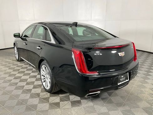 Used 2018 Cadillac XTS Luxury w/ Driver Awareness Package image 4