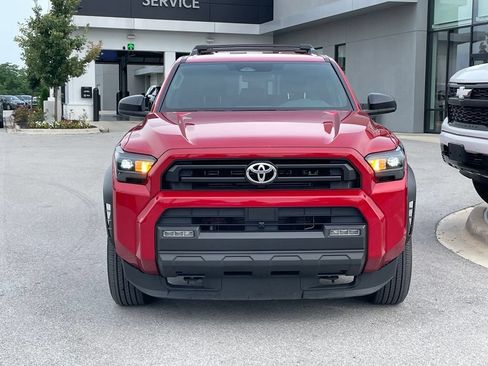 Used 2025 Toyota 4Runner 4WD image 2