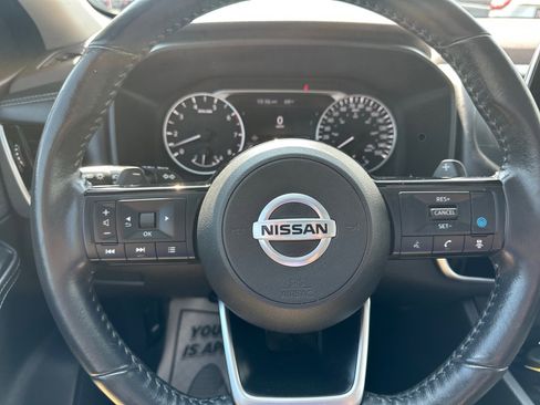 Used 2021 Nissan Rogue SV FWD image 23