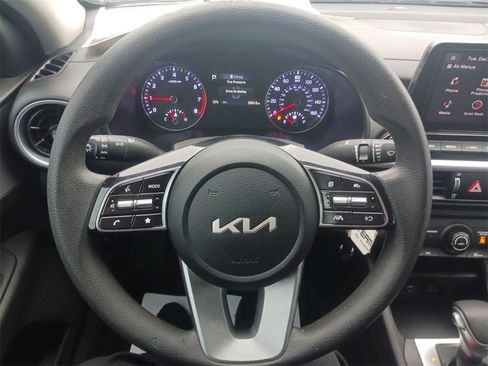 Used 2023 Kia Forte LXS w/ LXS Technology Package image 17