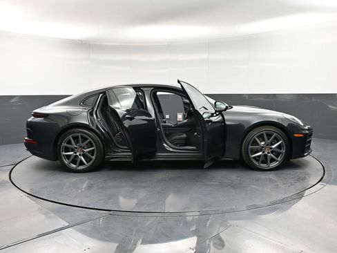 New 2026 Porsche Panamera 4 image 36