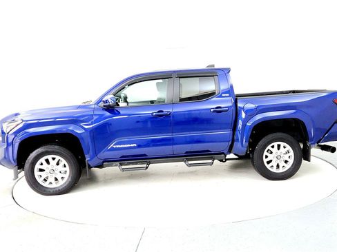 Certified 2024 Toyota Tacoma SR5 image 3
