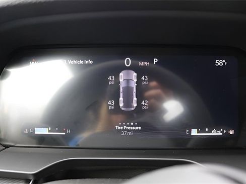 New 2025 Jeep Grand Cherokee Altitude image 25