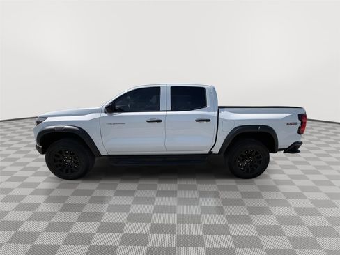 Used 2024 Chevrolet Colorado Trail Boss AWD/4WD image 2