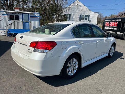 Used 2012 Subaru Legacy 2.5i Premium w/ All-Weather Pkg image 5