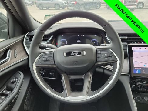 New 2025 Jeep Grand Cherokee L Limited AWD/4WD image 27