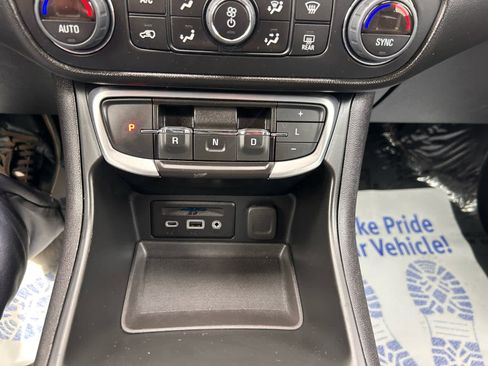 Used 2023 GMC Terrain SLT w/ Tech Package AWD/4WD image 20
