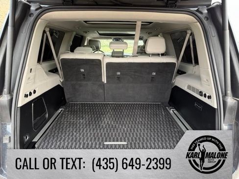 Used 2023 Jeep Wagoneer L Series III w/ Premium Group I AWD/4WD image 33