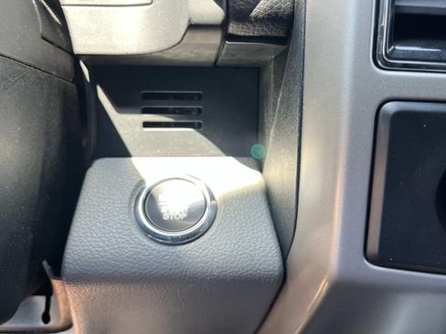Used 2019 Ford F150 Lariat AWD/4WD image 37