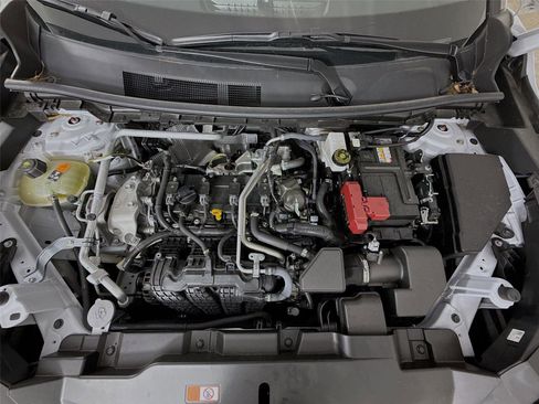 Used 2024 Mitsubishi Outlander SE image 13