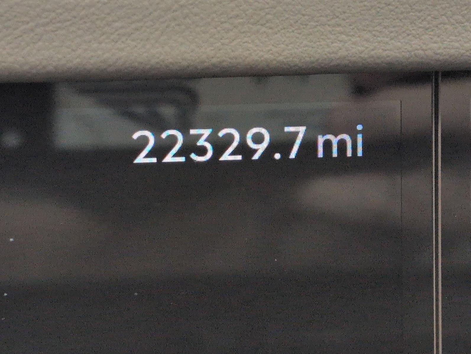 Used 2025 Lincoln Nautilus Premier w/ Equipment Group 102A AWD/4WD image 2