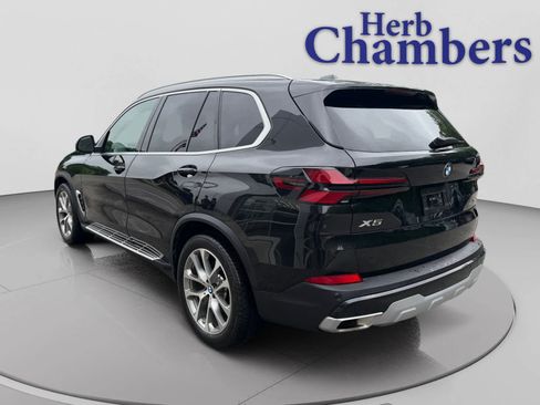 Used 2026 BMW X5 xDrive40i AWD/4WD image 3