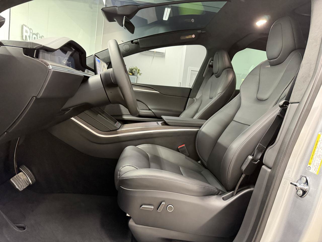 Used 2024 Tesla Model X AWD/4WD image 8