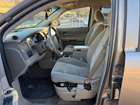 Used 2005 Dodge Durango SLT w/ Interior Convenience Group image 10