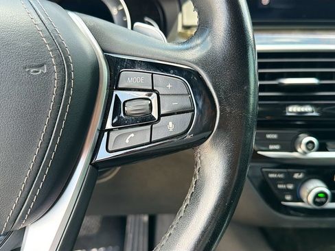 Used 2019 BMW 530i xDrive w/ Convenience Package AWD/4WD image 37