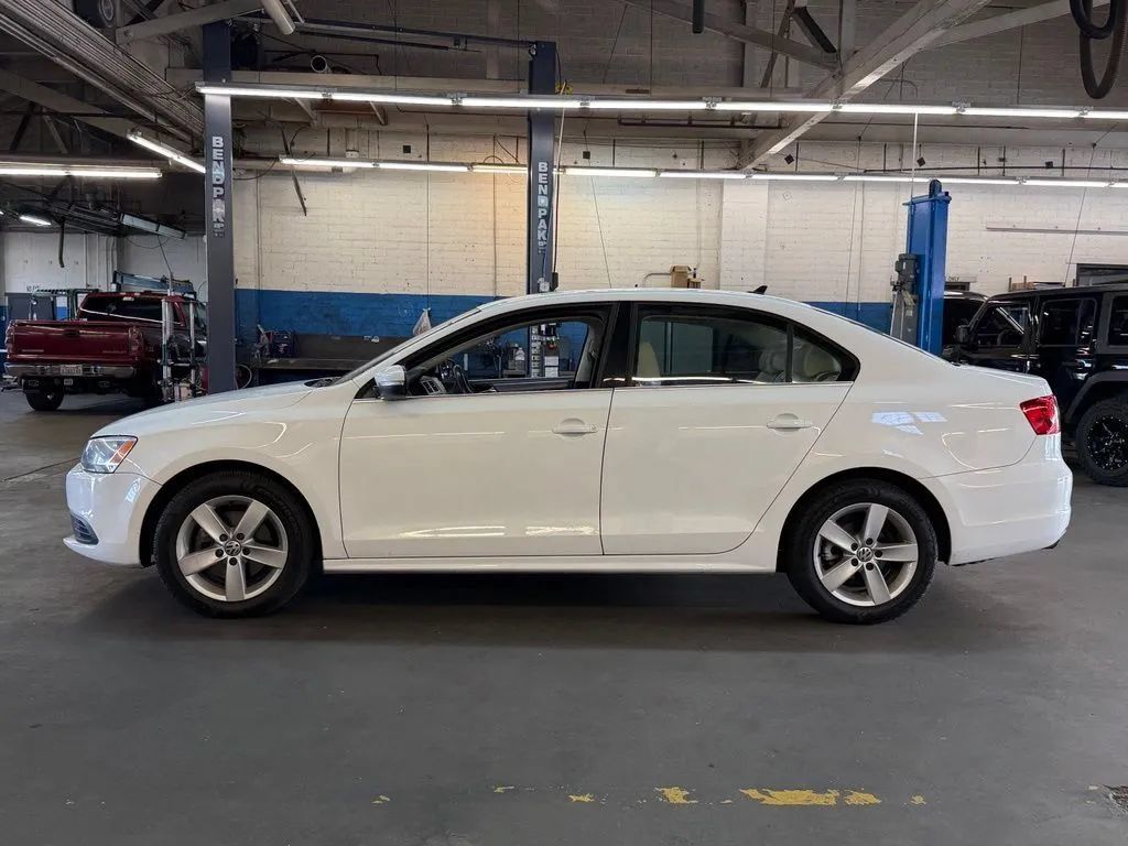 Used 2014 Volkswagen Jetta TDI FWD image 6