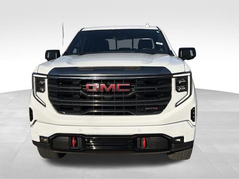 Used 2024 GMC Sierra 1500 AT4 w/ Technology Package image 8