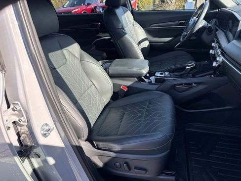 Used 2023 Kia Telluride EX X-Line image 21