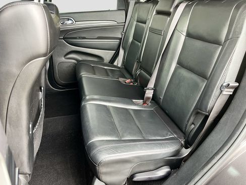 Used 2021 Jeep Grand Cherokee Limited RWD image 25